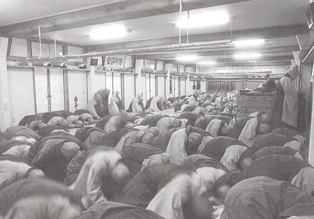 �ϸ�Ұ� ������� ���л��̴�