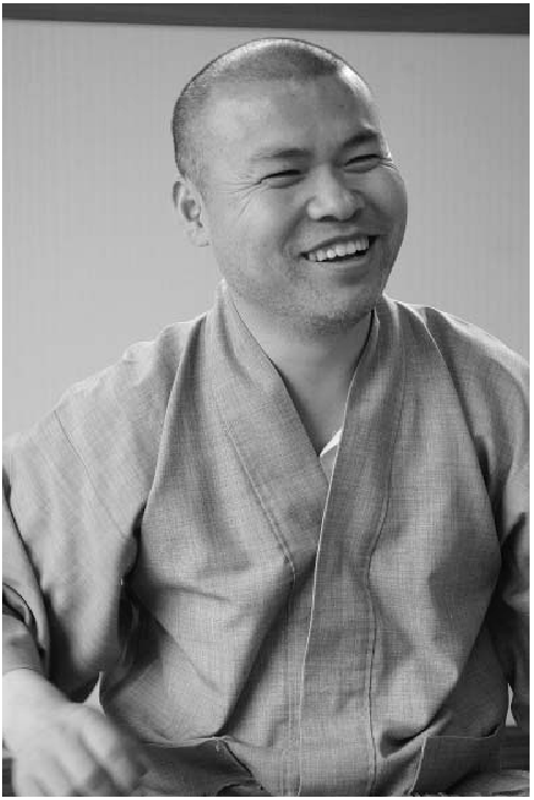 ���Ͻ���